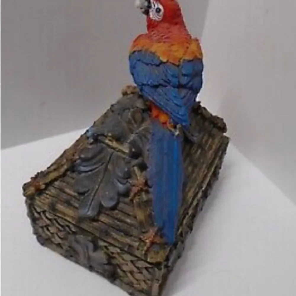 Resin Trinket Box Faux Bamboo With Parrot on Top Tropical Decor 5